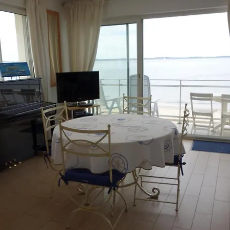 Appartement Arcachon Perreire Premiere Ligne Les Pieds Dans L Eau Vue Magnifique Sur Le Bassin Exterior photo