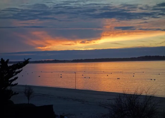 Appartement Arcachon Perreire Premiere Ligne Les Pieds Dans L Eau Vue Magnifique Sur Le Bassin