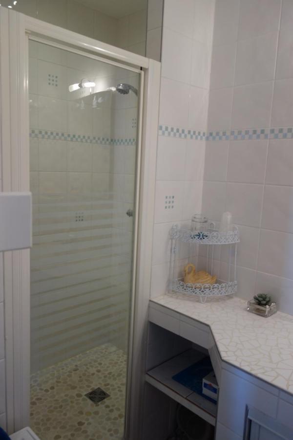 Appartement Perreire Premiere Ligne Les Pieds Dans L Eau Vue Magnifique Sur Le Bassin Arcachon