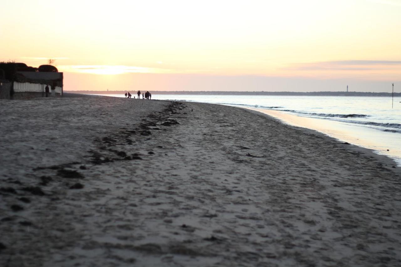 Perreire Premiere Ligne Les Pieds Dans L Eau Vue Magnifique Sur Le Bassin *
